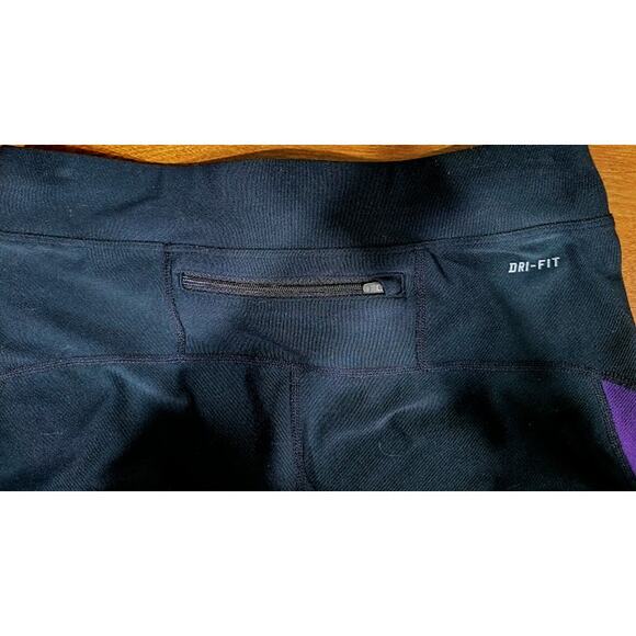 Nike Dri-Fit Black/Purple Workout Capri - Size M - Picture 3 of 6